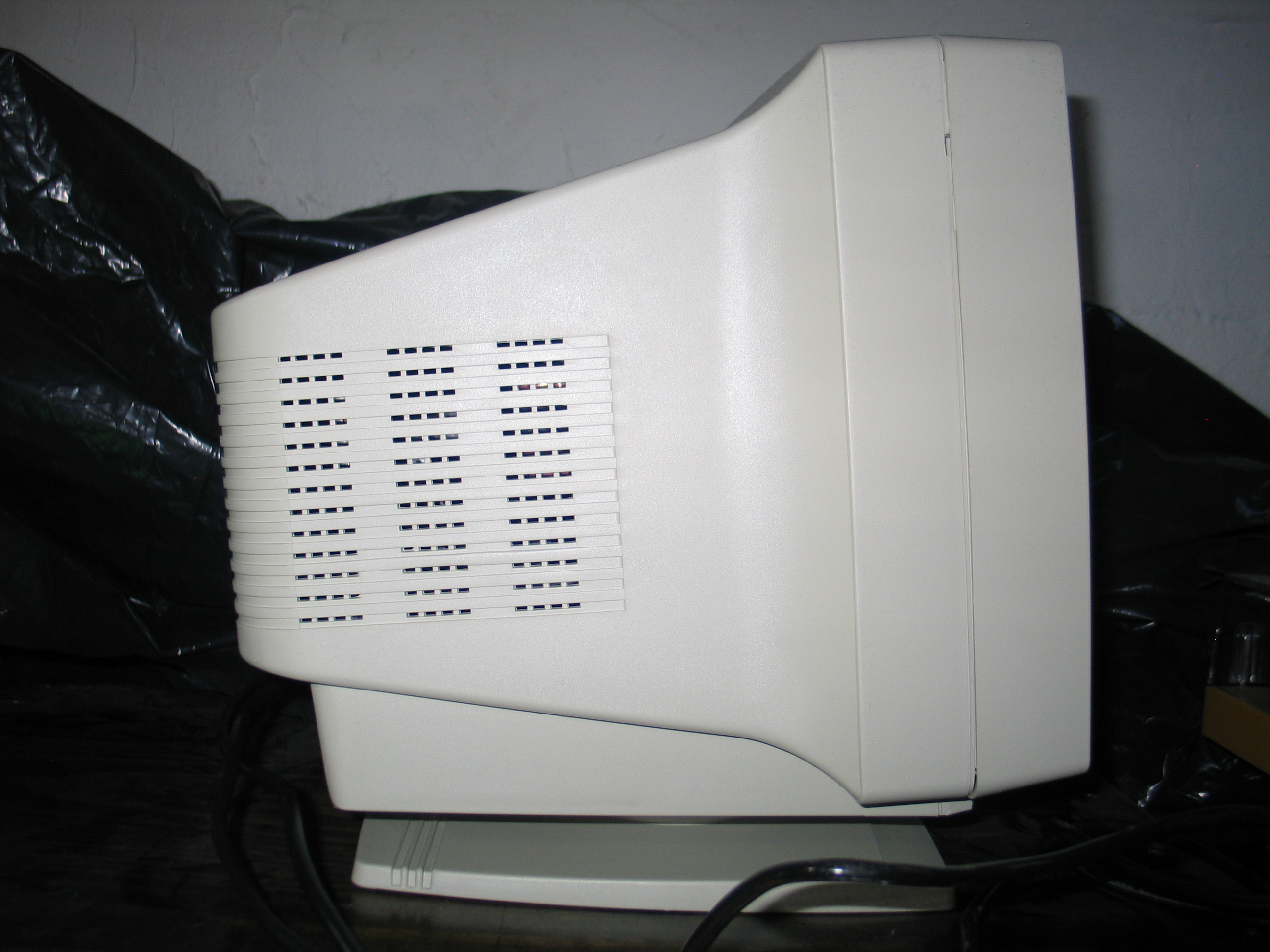 Left side profile of monitor
